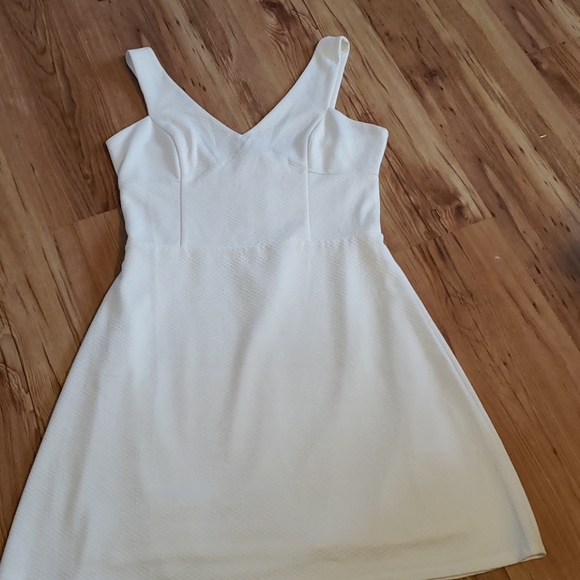 Hollister | size medium white dress - Picture 6 of 8